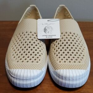 Layer 8 Katie Water Shoe Size 9